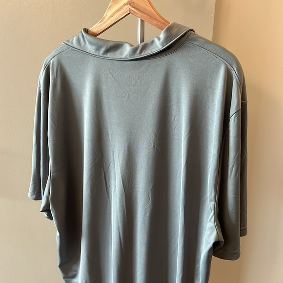 Huk dry fit polo - Picture 3 of 4